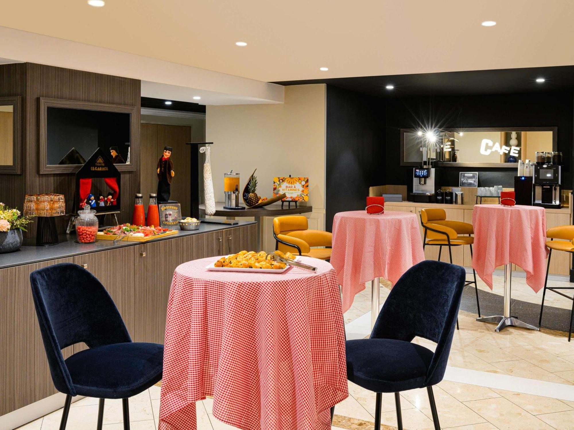 Mercure Centre Saxe Lafayette 4*