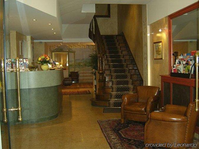 Hotel Hotelo Ainay 3*