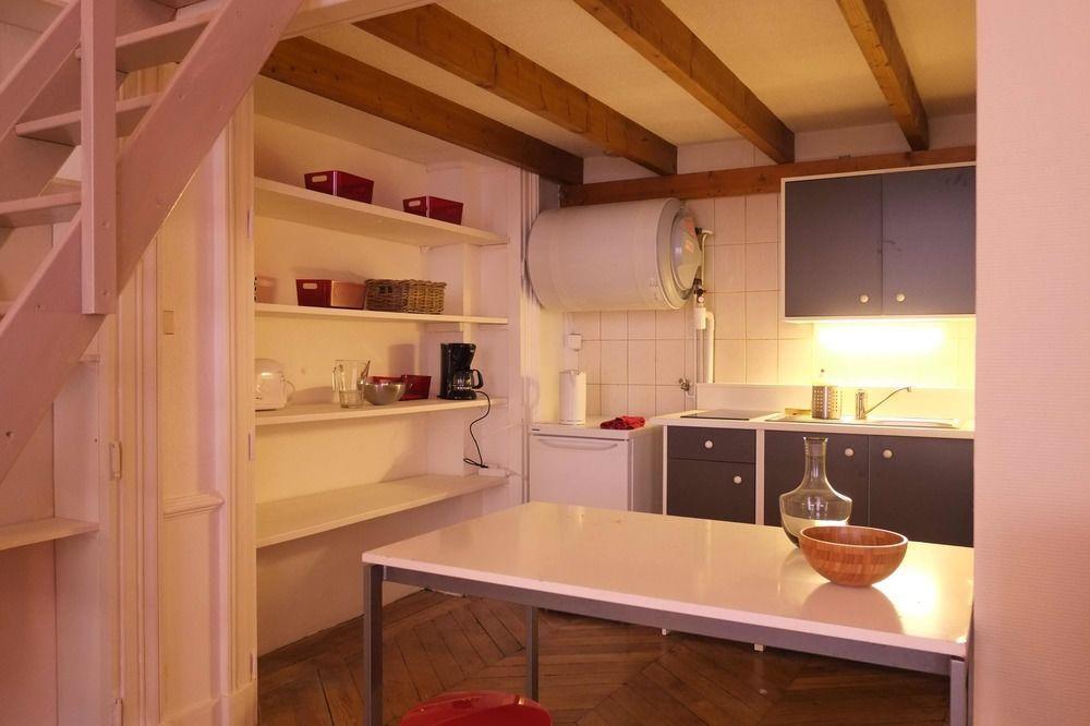 Riva Lofts And Suites