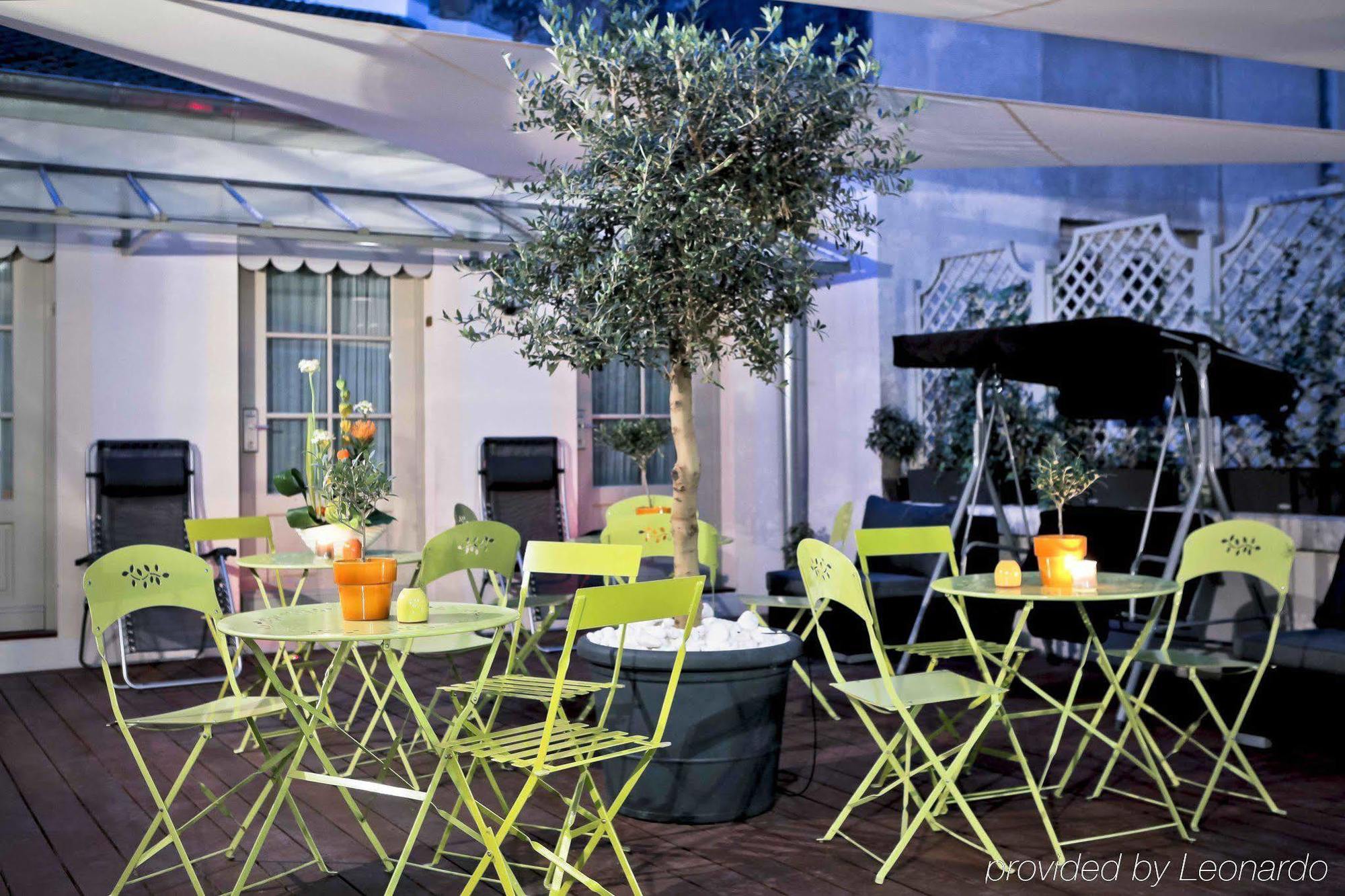 Alexandra Hotel 4*