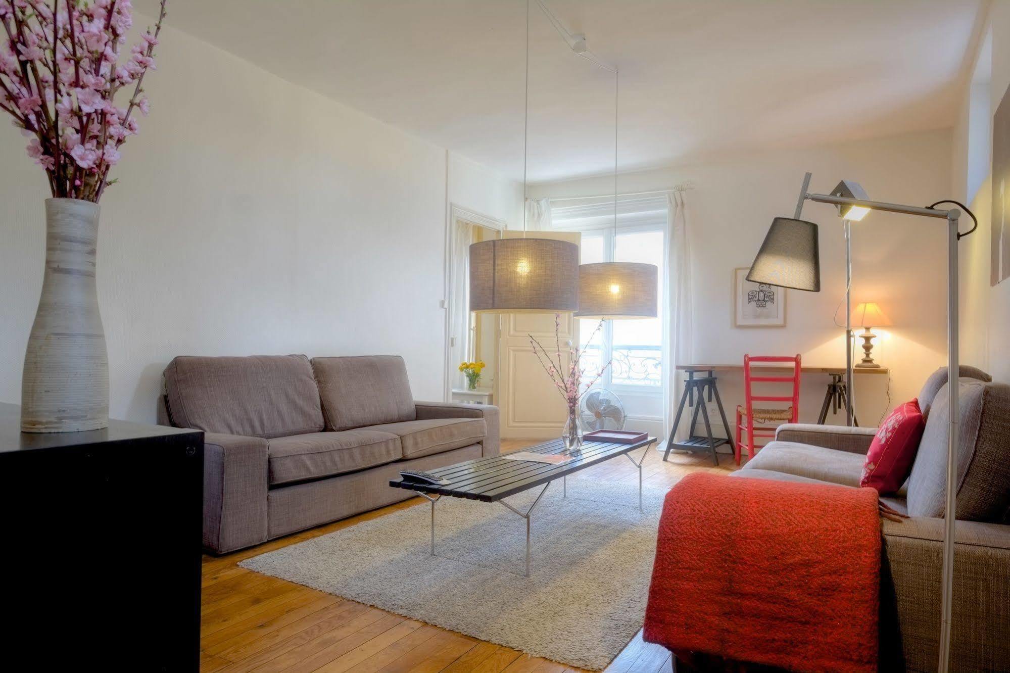 Riva Lofts And Suites