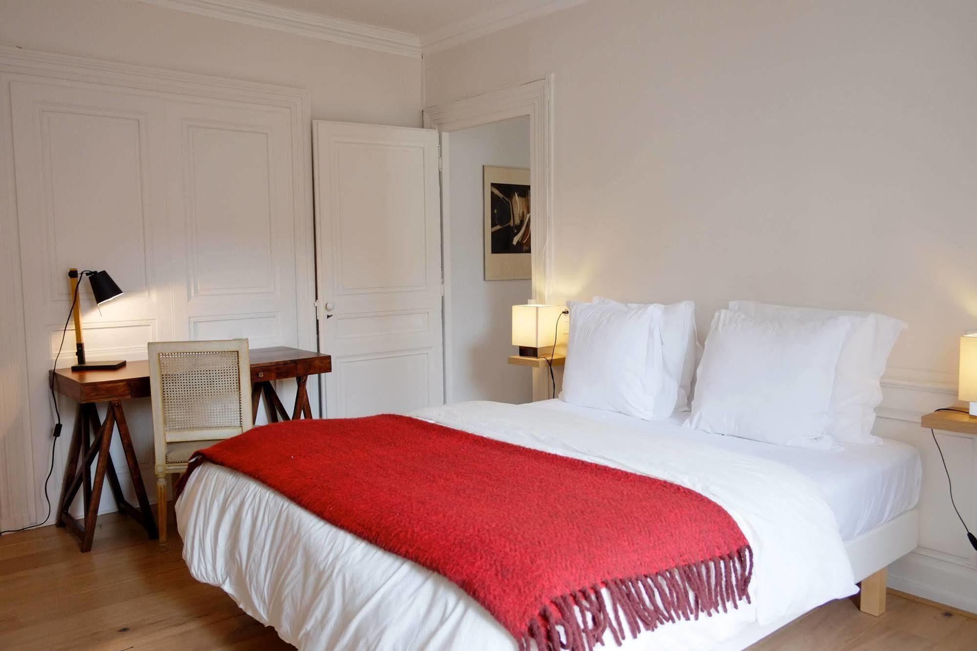 Riva Lofts And Suites Hotel