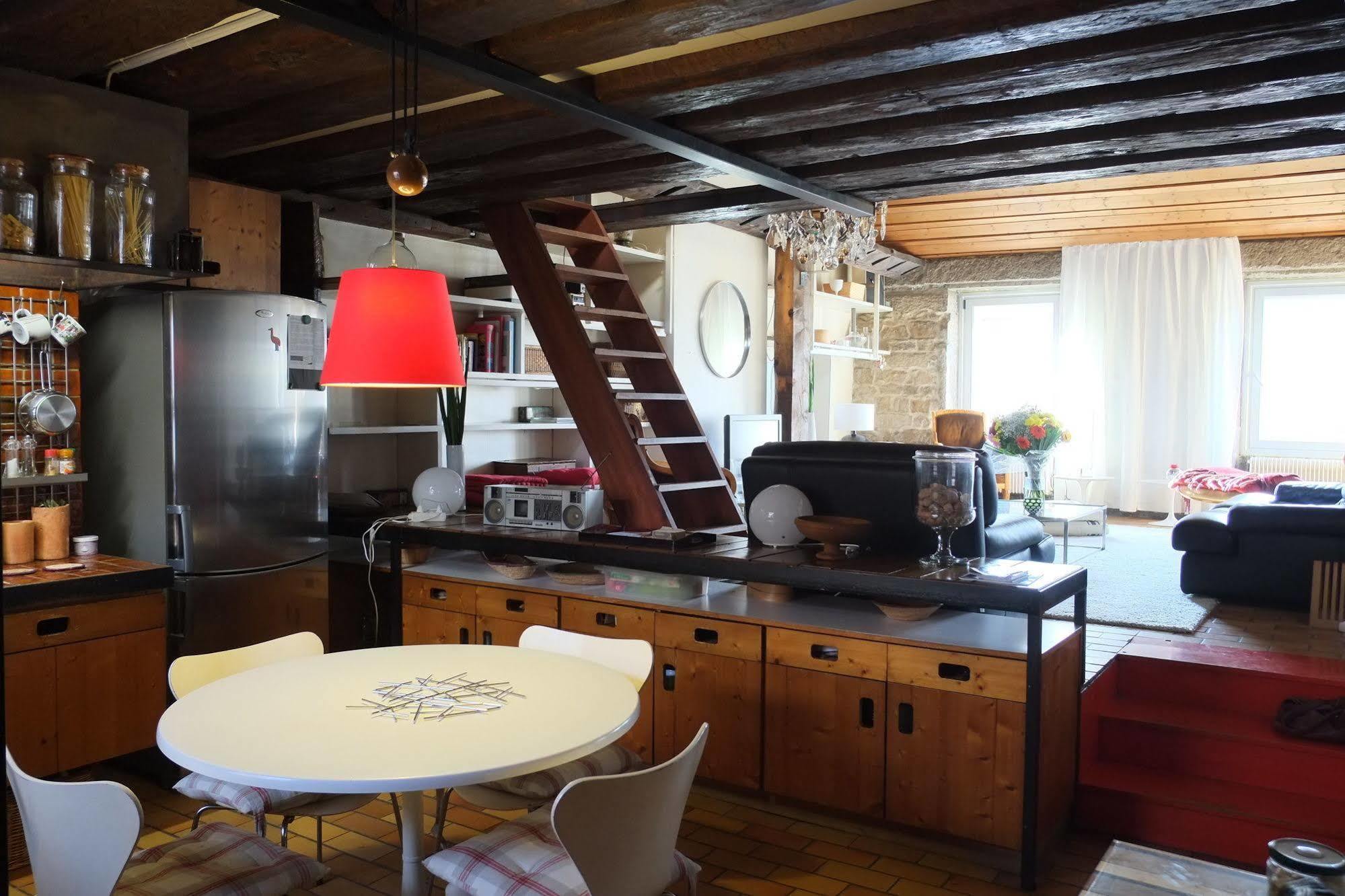 Riva Lofts And Suites 2*