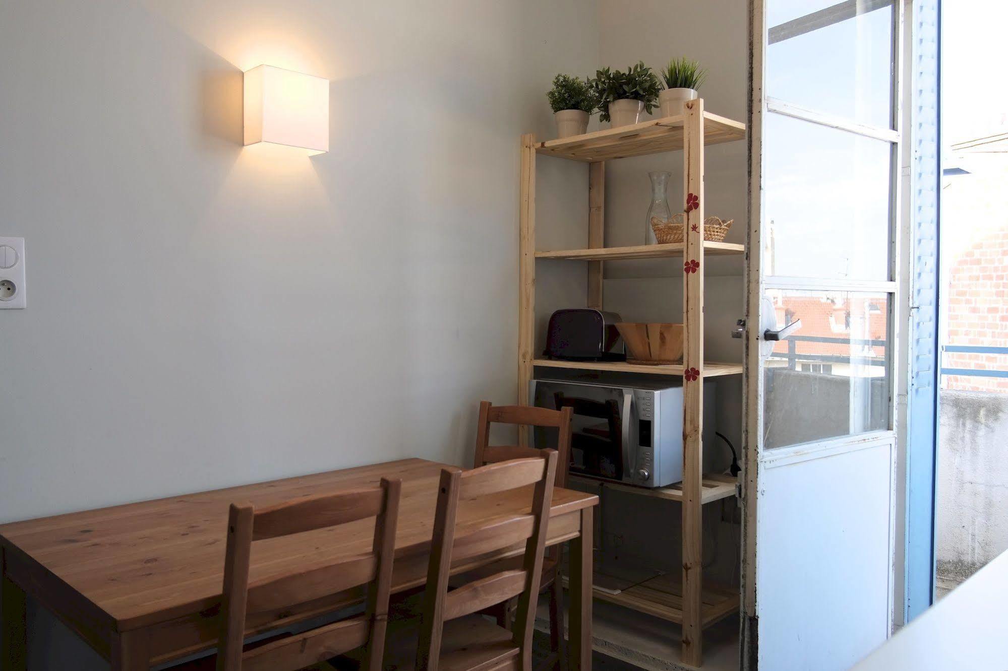 Riva Lofts And Suites 2*